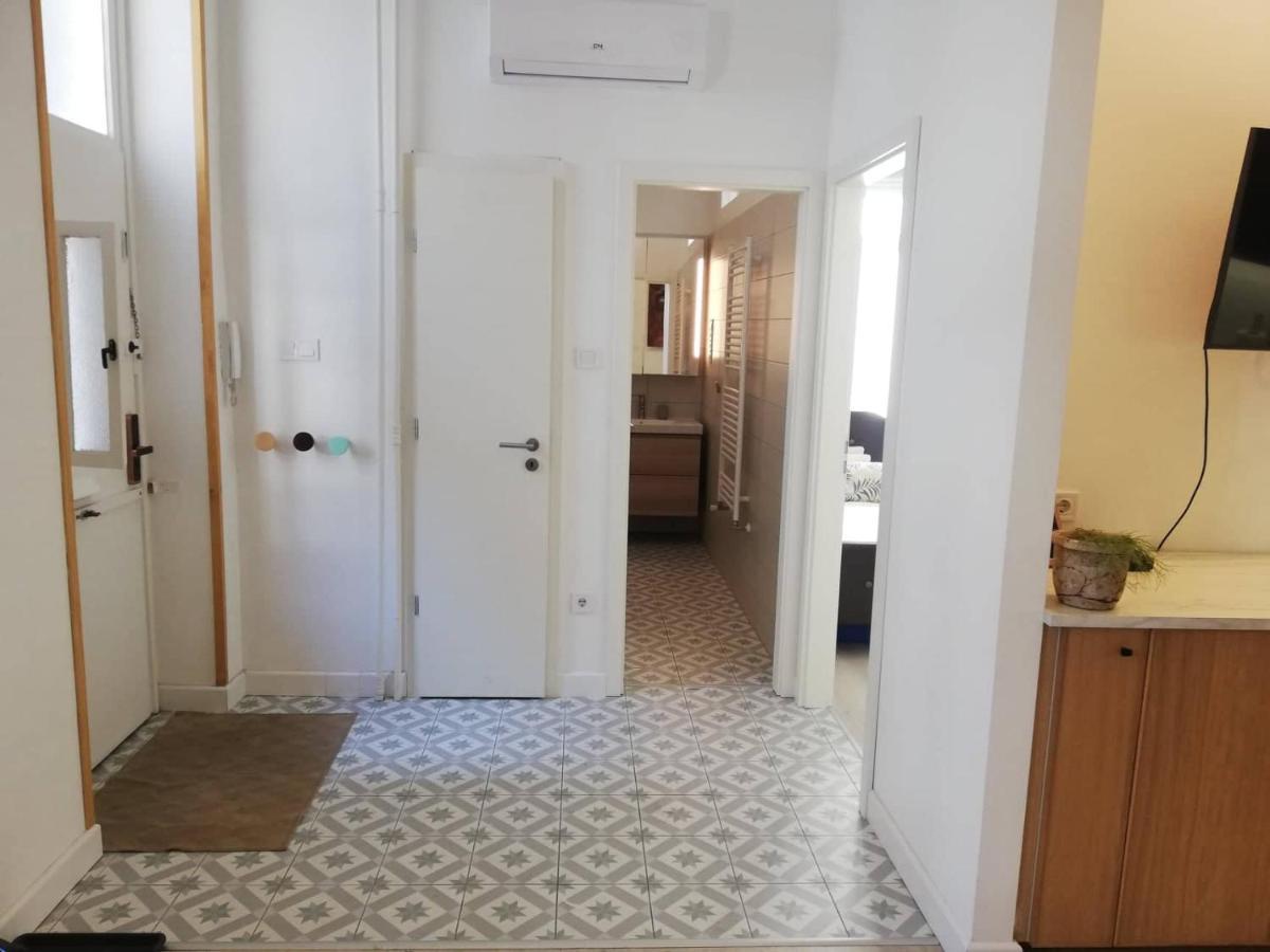 2 Bedroom Stylish Apartment In Buda بودابست المظهر الخارجي الصورة